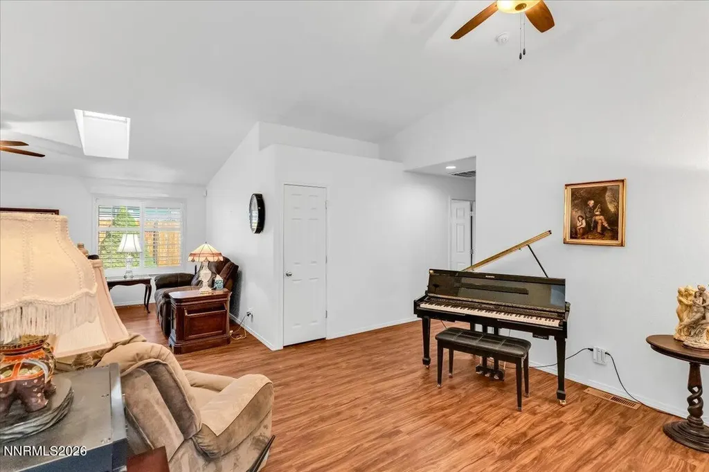 1477 Kinglet Sparks NV 89441