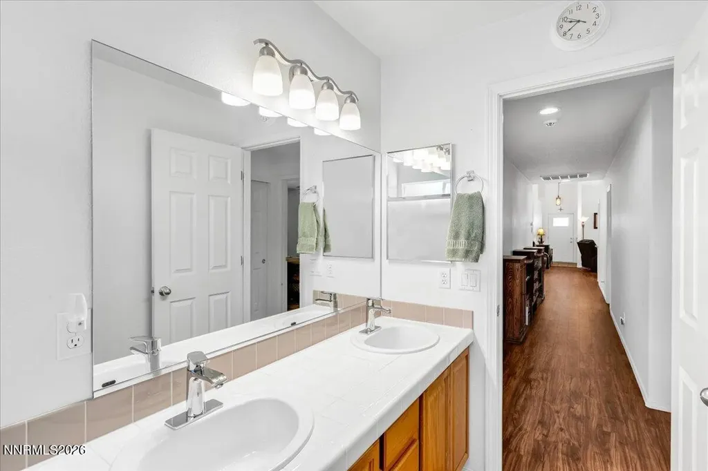 1477 Kinglet Sparks NV 89441