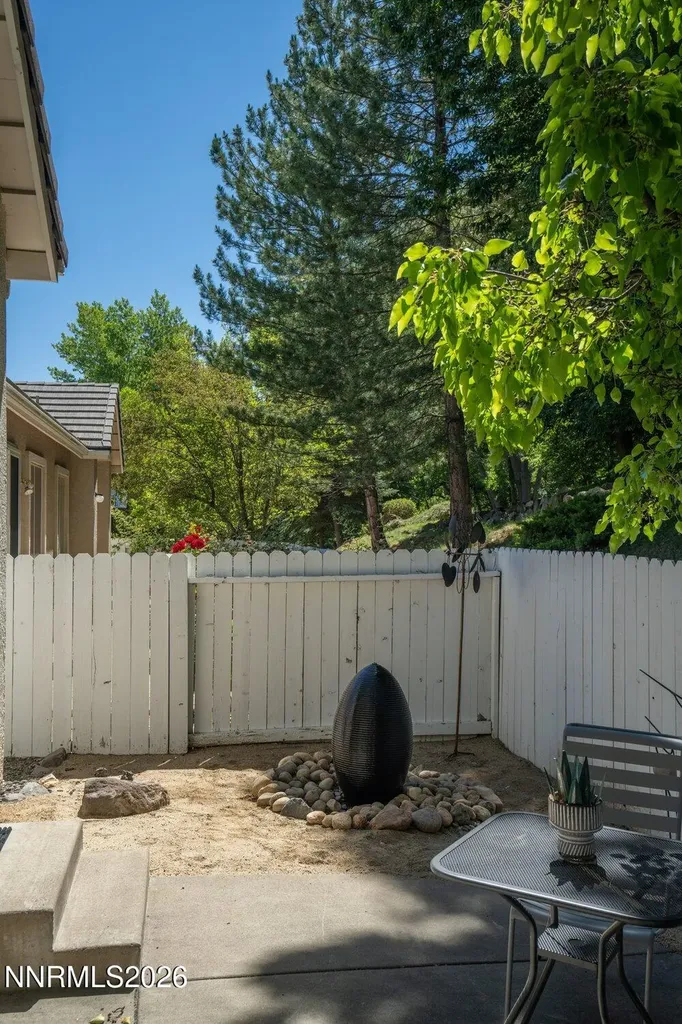 1240 Greenwich Reno NV 89519