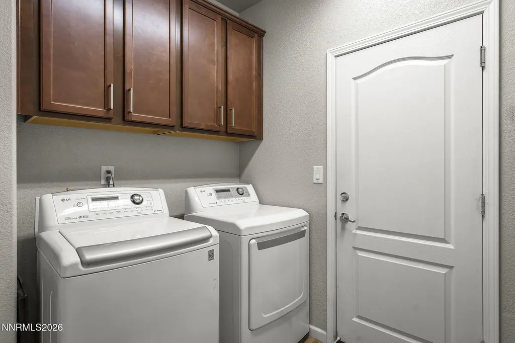 332 Granite Dayton NV 89403