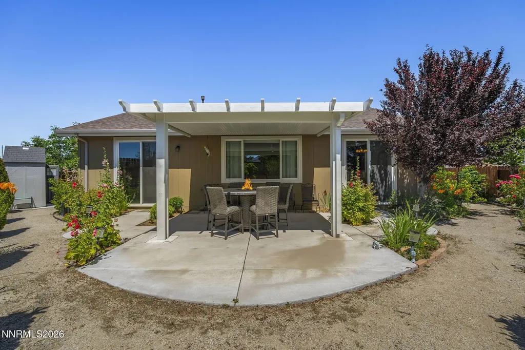 332 Granite Dayton NV 89403