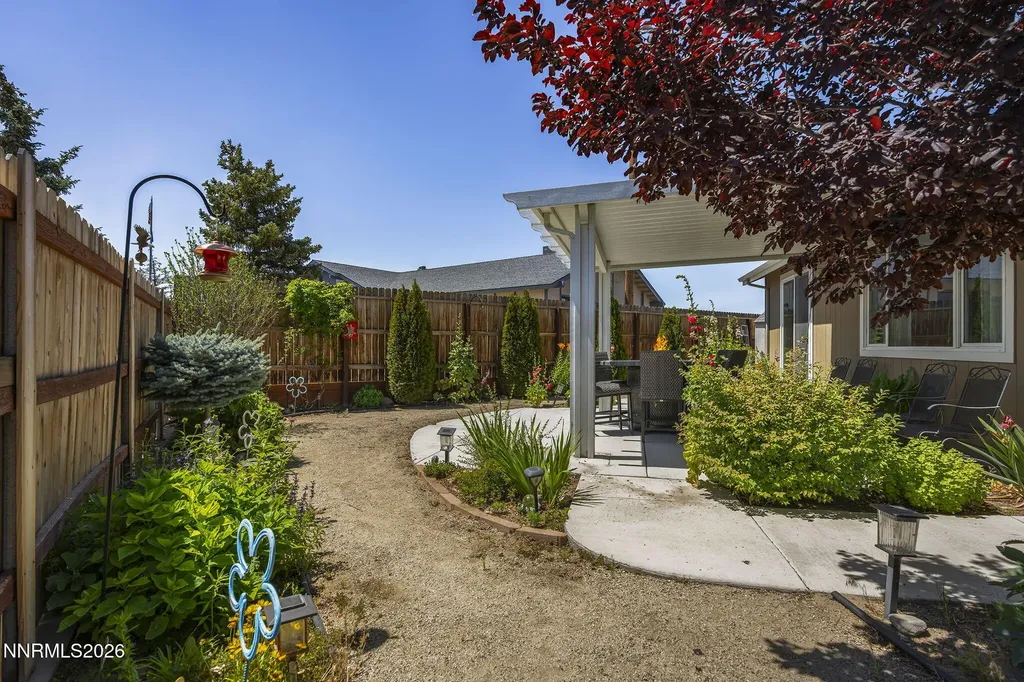332 Granite Dayton NV 89403