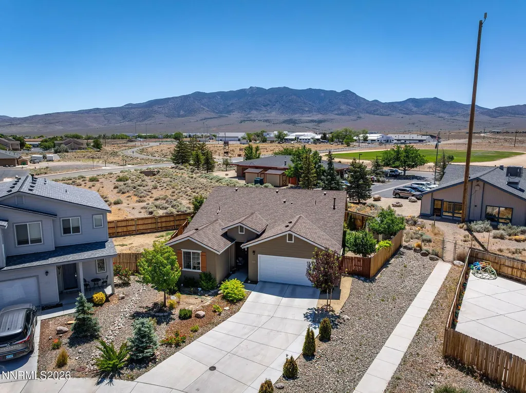 332 Granite Dayton NV 89403