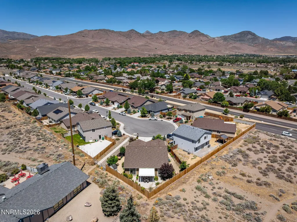 332 Granite Dayton NV 89403