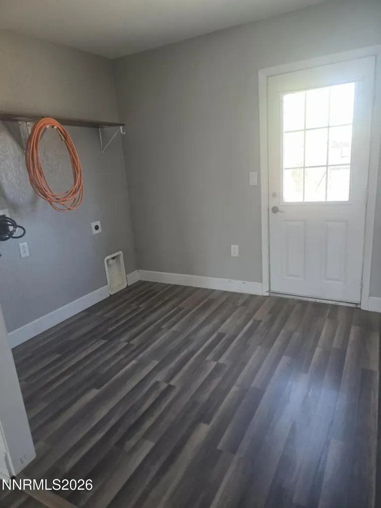 1060 Lee Fallon NV 89406