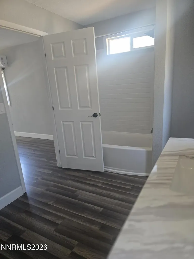 1060 Lee Fallon NV 89406