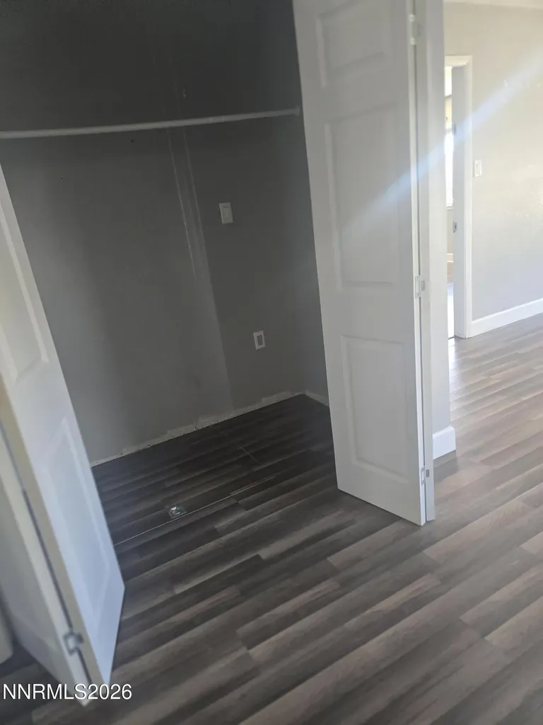 1060 Lee Fallon NV 89406