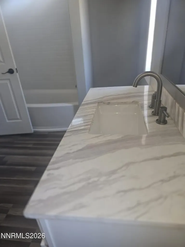 1060 Lee Fallon NV 89406