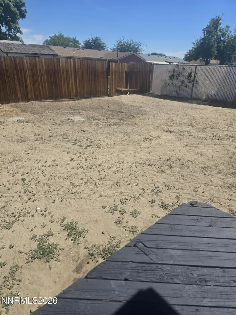 1060 Lee Fallon NV 89406