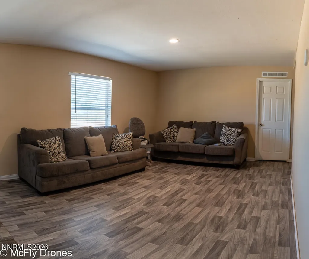 275 Pit Sun Valley NV 89433