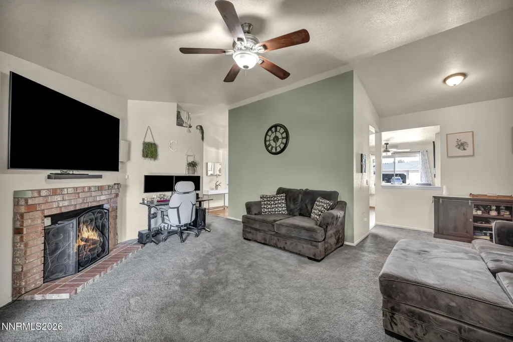 224 Port Dayton NV 89403