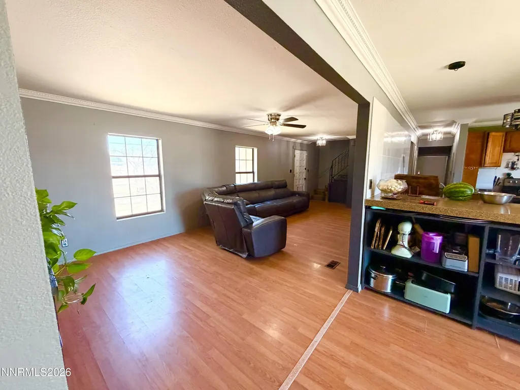 1301 Idaho Silver Springs NV 89429