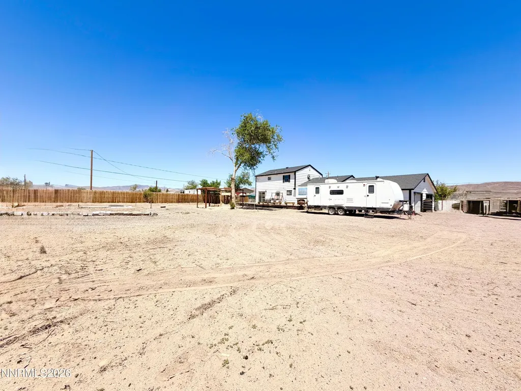 1301 Idaho Silver Springs NV 89429