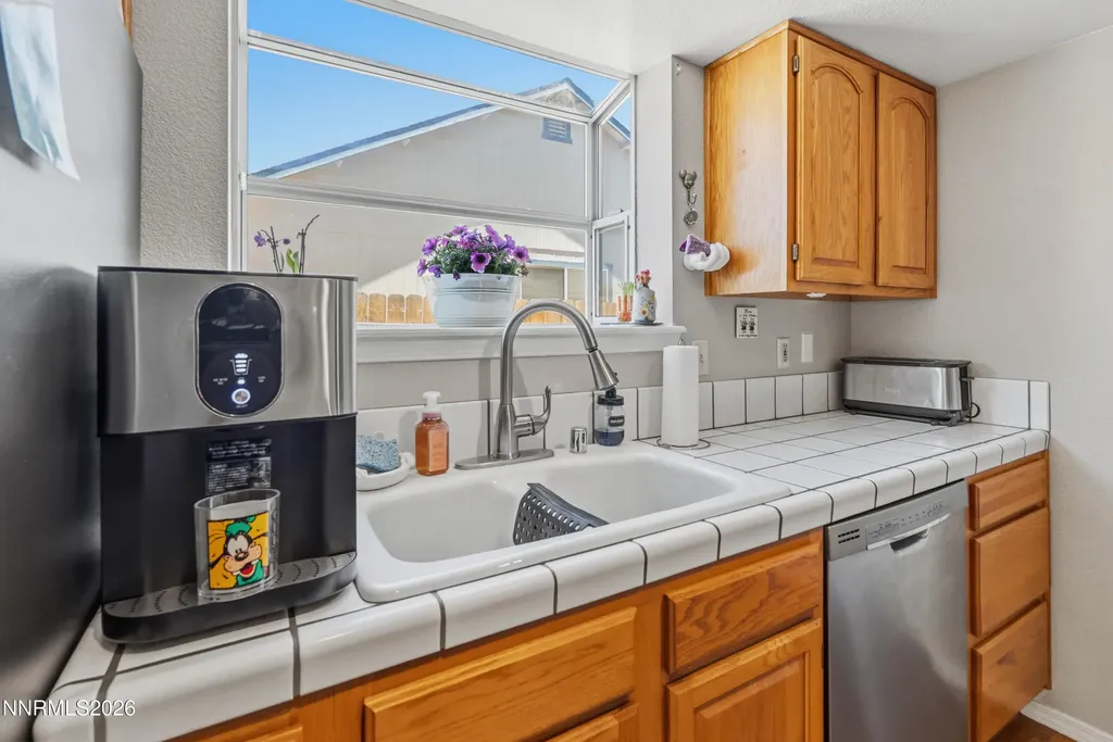 3530 Smoketree Carson City NV 89705