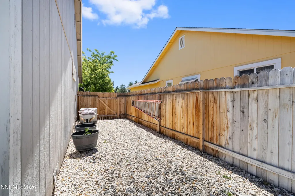 3530 Smoketree Carson City NV 89705