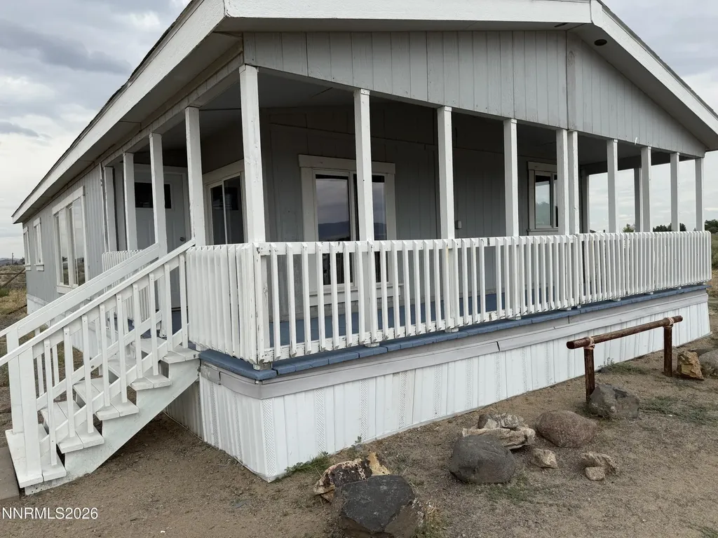 2100 Badger Silver Springs NV 89429