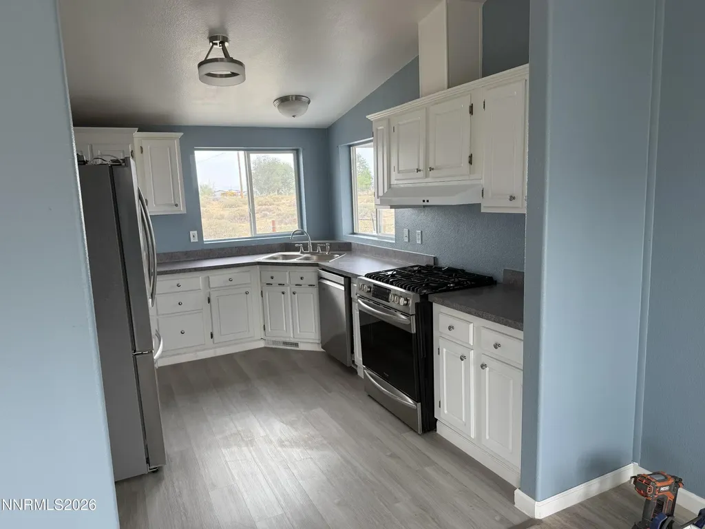 2100 Badger Silver Springs NV 89429