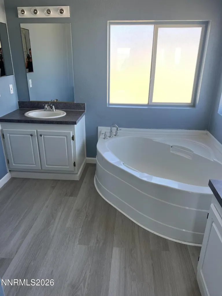 2100 Badger Silver Springs NV 89429
