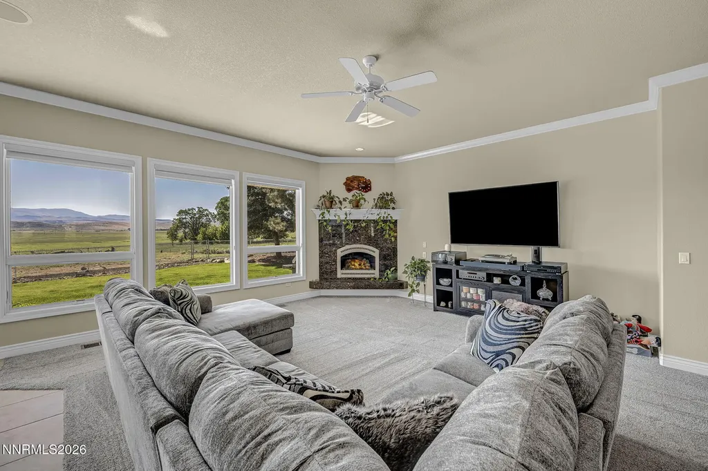 261 Fredericksburg Gardnerville NV 89460