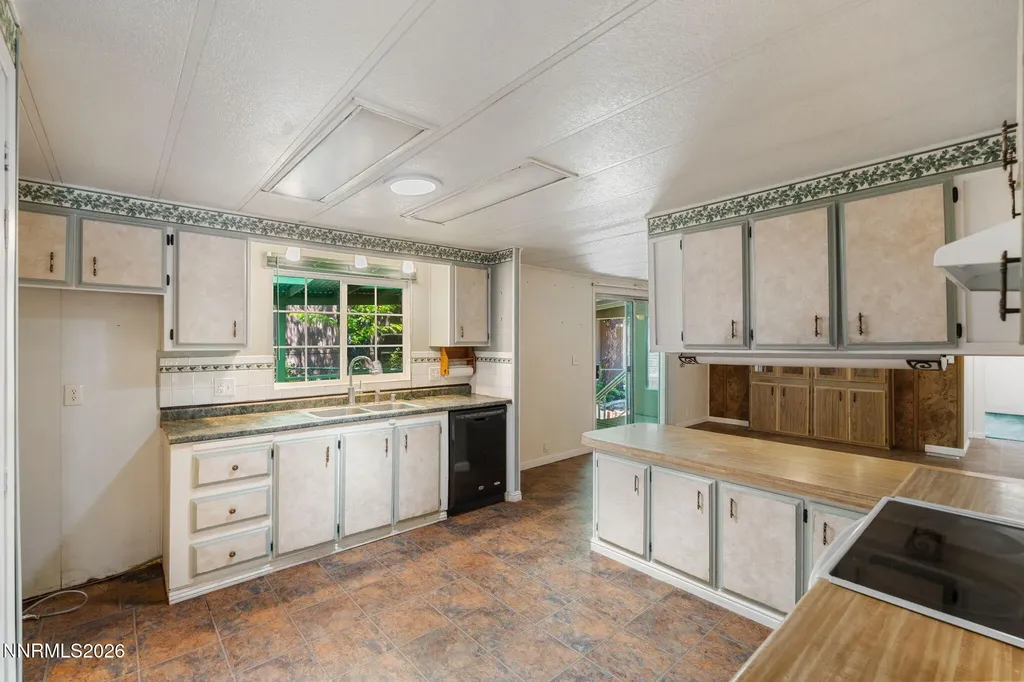 150 Chlorite Reno NV 89521