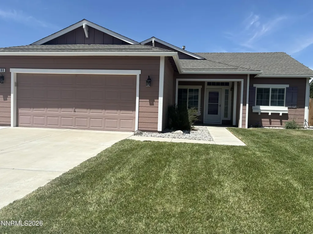 280 Fallen Leaf Fernley NV 89408