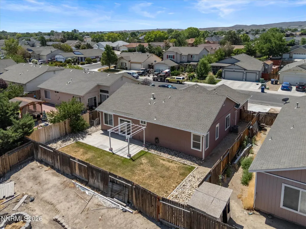280 Fallen Leaf Fernley NV 89408