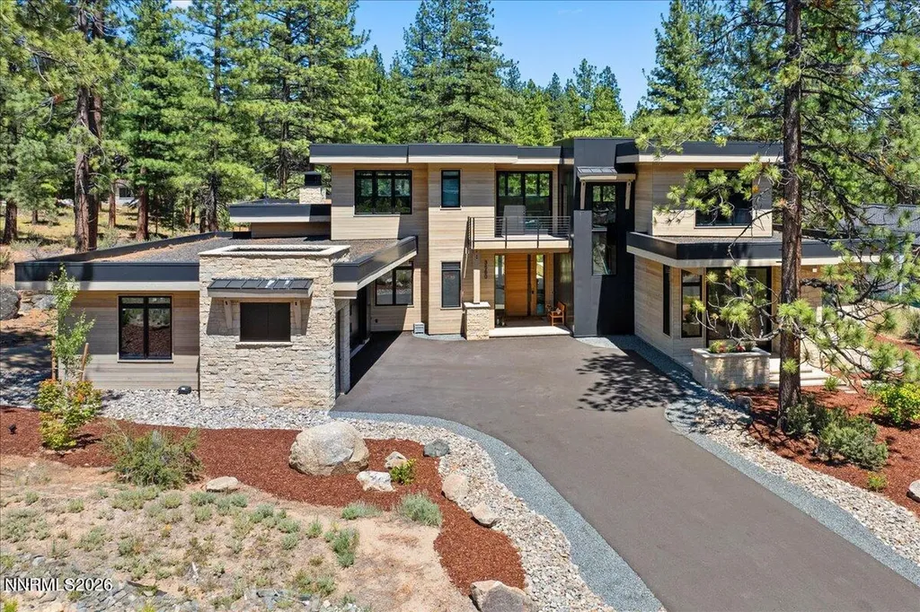 3550 Knob Point Carson City NV 89705