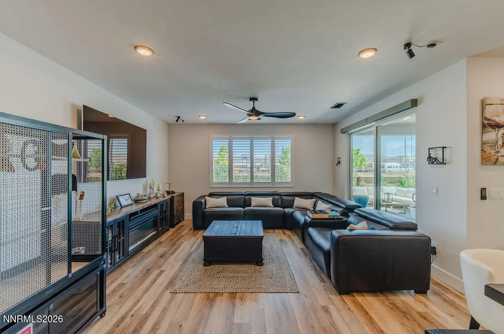 1882 Hogan Peak Carson City NV 89701