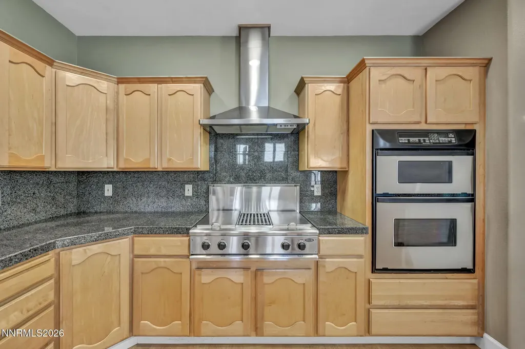 2042 Amberwood Carson City NV 89703