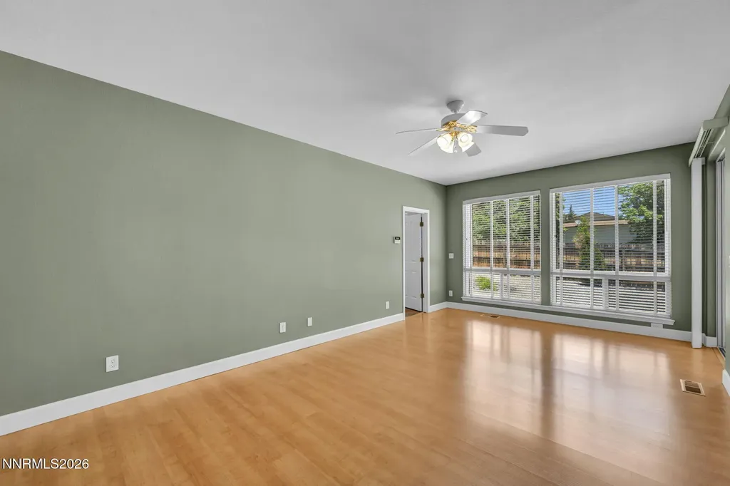 2042 Amberwood Carson City NV 89703