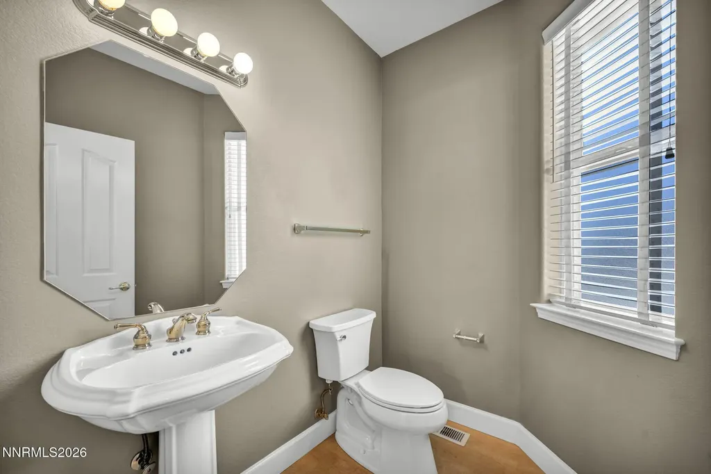 2042 Amberwood Carson City NV 89703