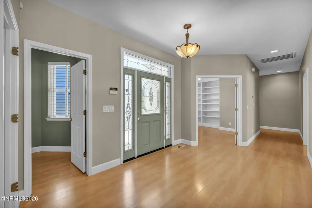 2042 Amberwood Carson City NV 89703