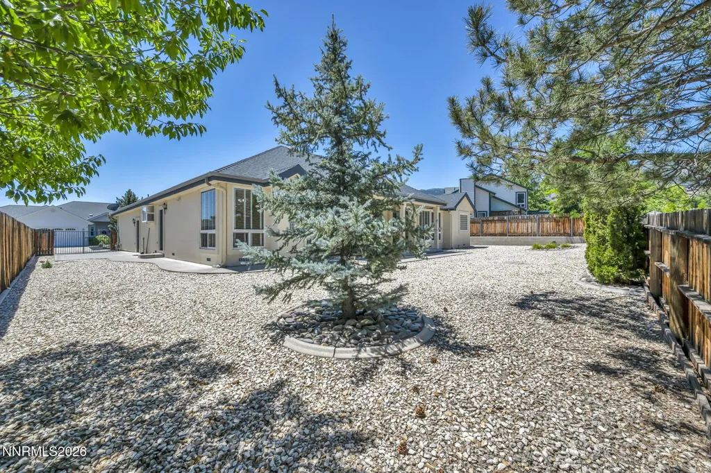 2042 Amberwood Carson City NV 89703