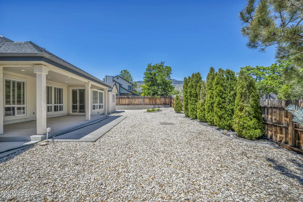2042 Amberwood Carson City NV 89703