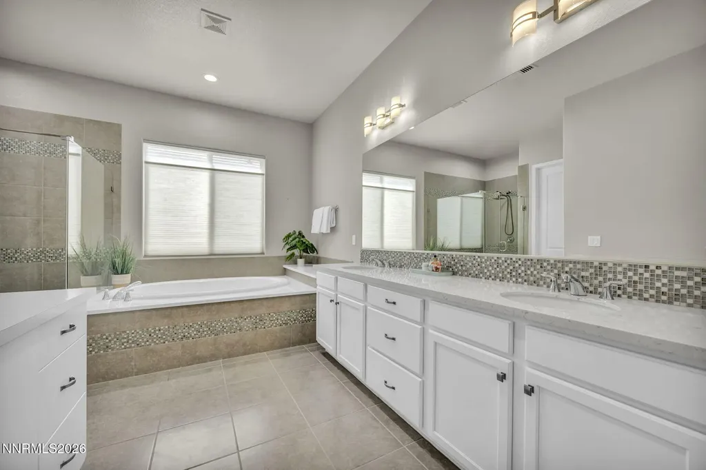 2029 Neviekay Reno NV 89521