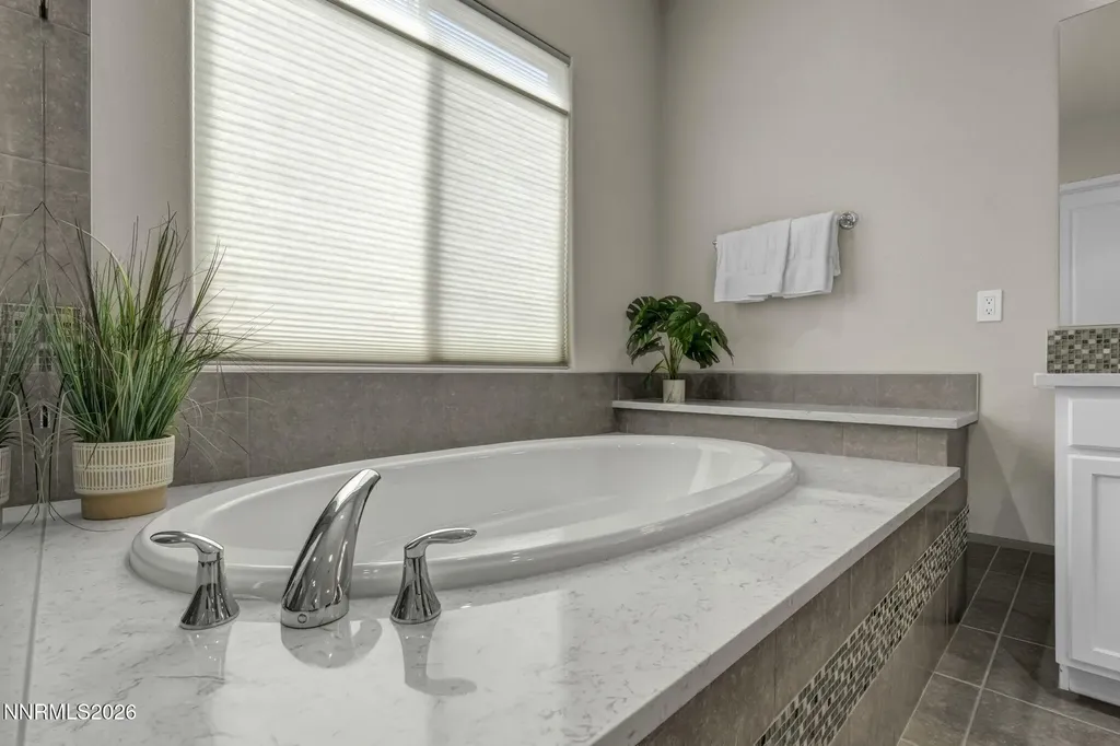 2029 Neviekay Reno NV 89521