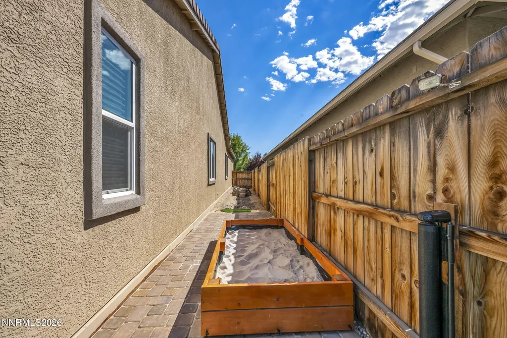 2029 Neviekay Reno NV 89521