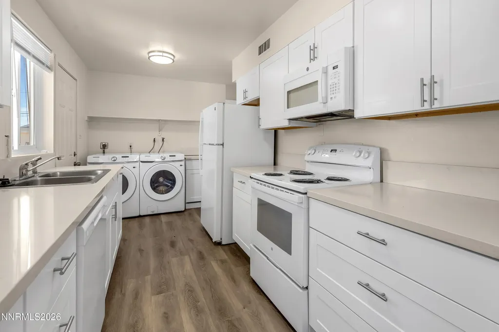 12102 Himalaya Reno NV 89506