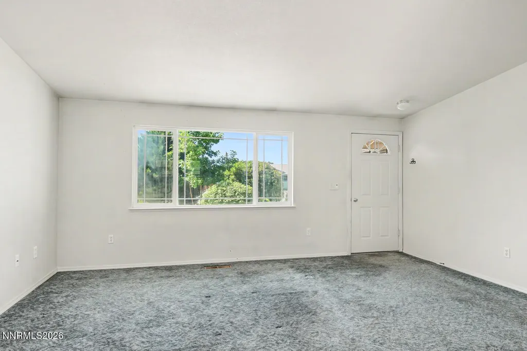 196 Gordon Dayton NV 89403