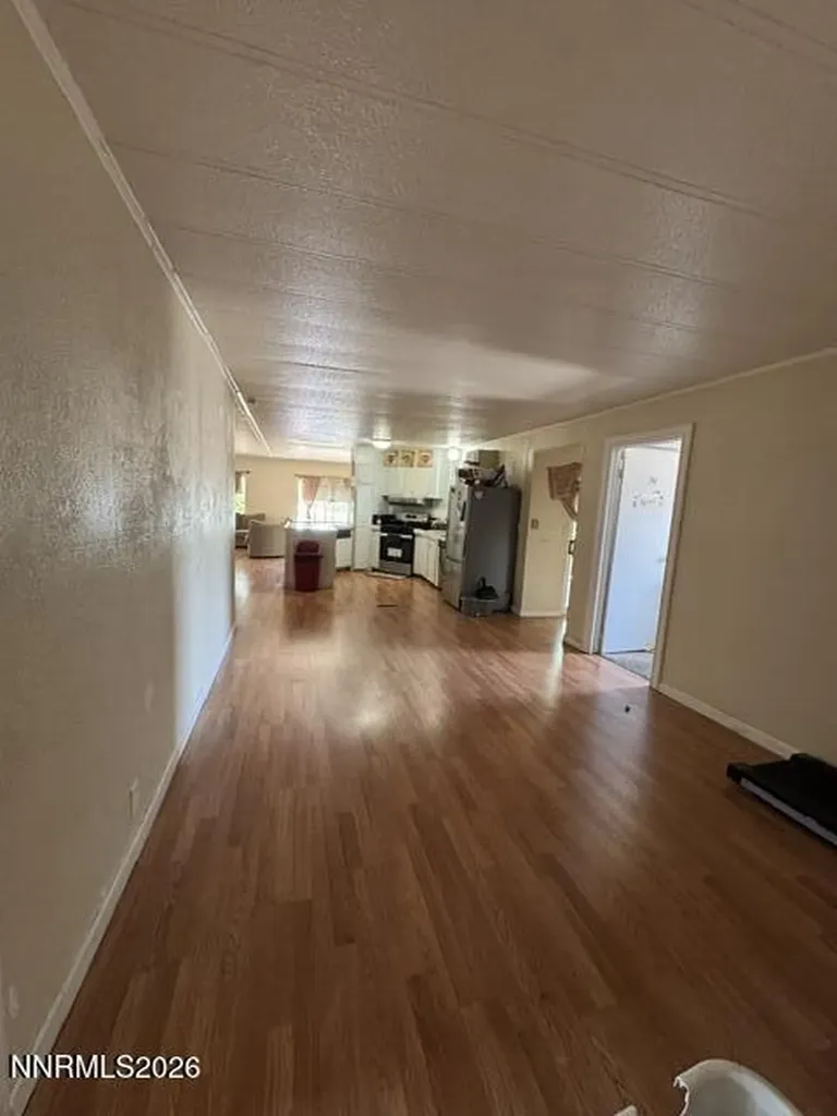 5886 Leon Sun Valley NV 89433