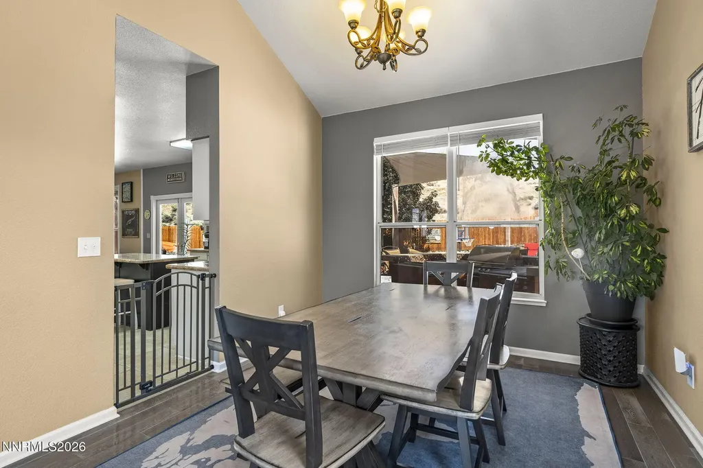 1720 Crestside Sparks NV 89436
