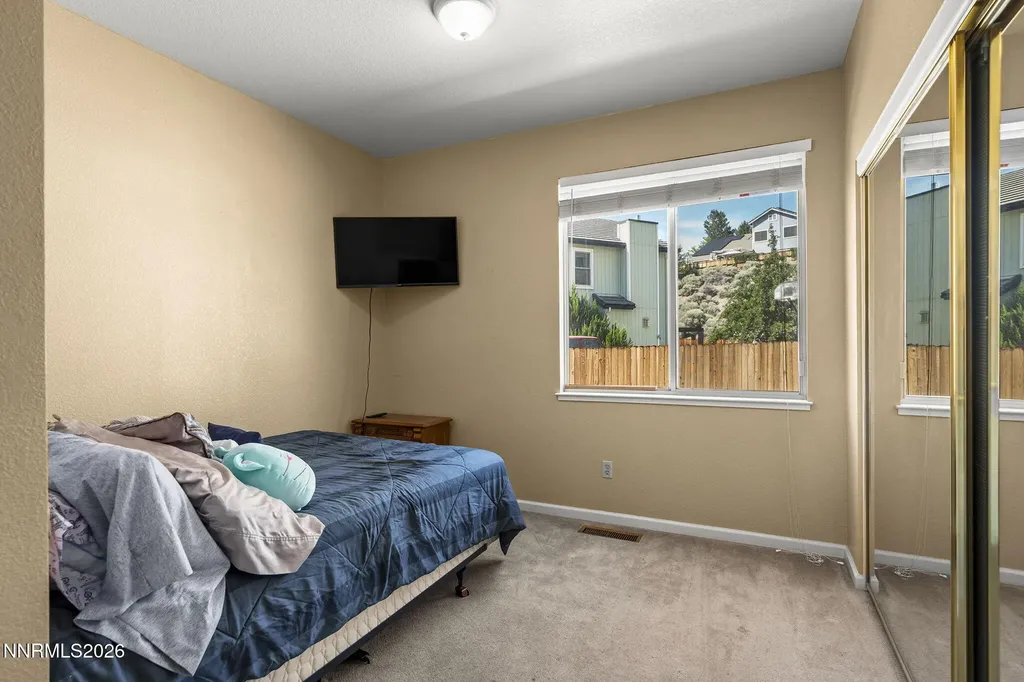 1720 Crestside Sparks NV 89436