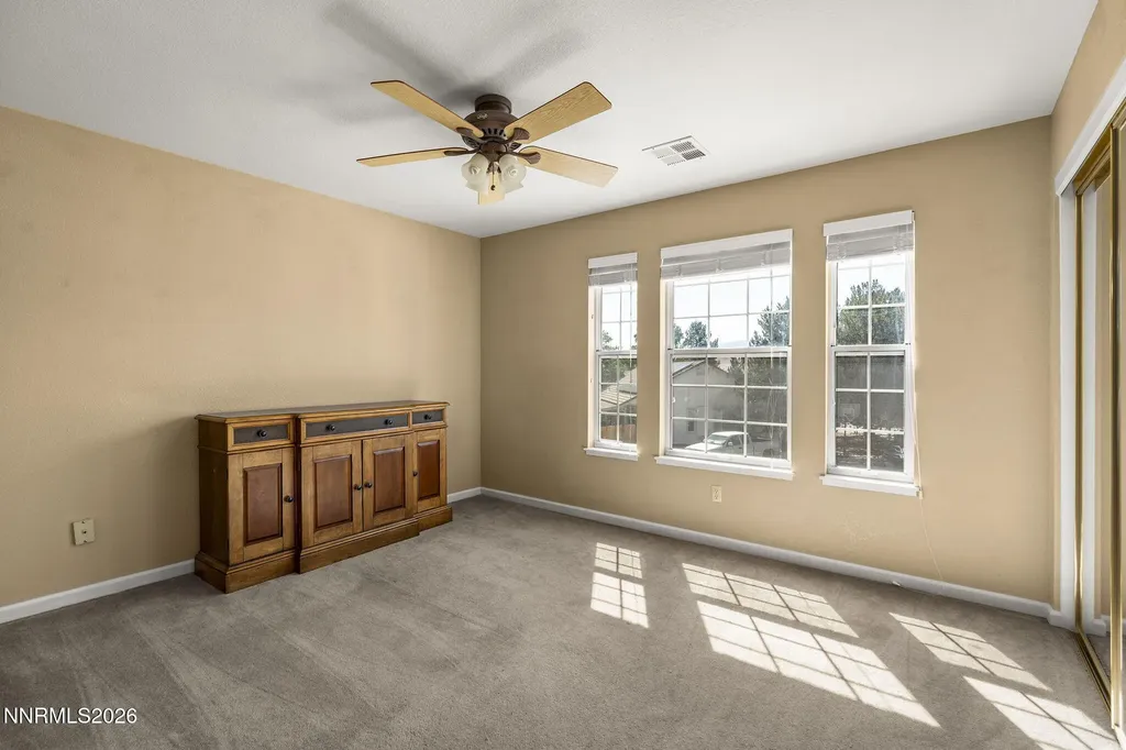 1720 Crestside Sparks NV 89436
