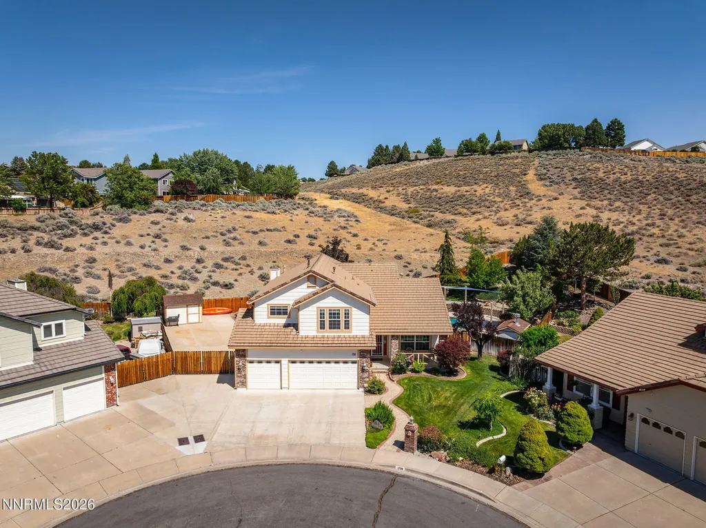 1720 Crestside Sparks NV 89436