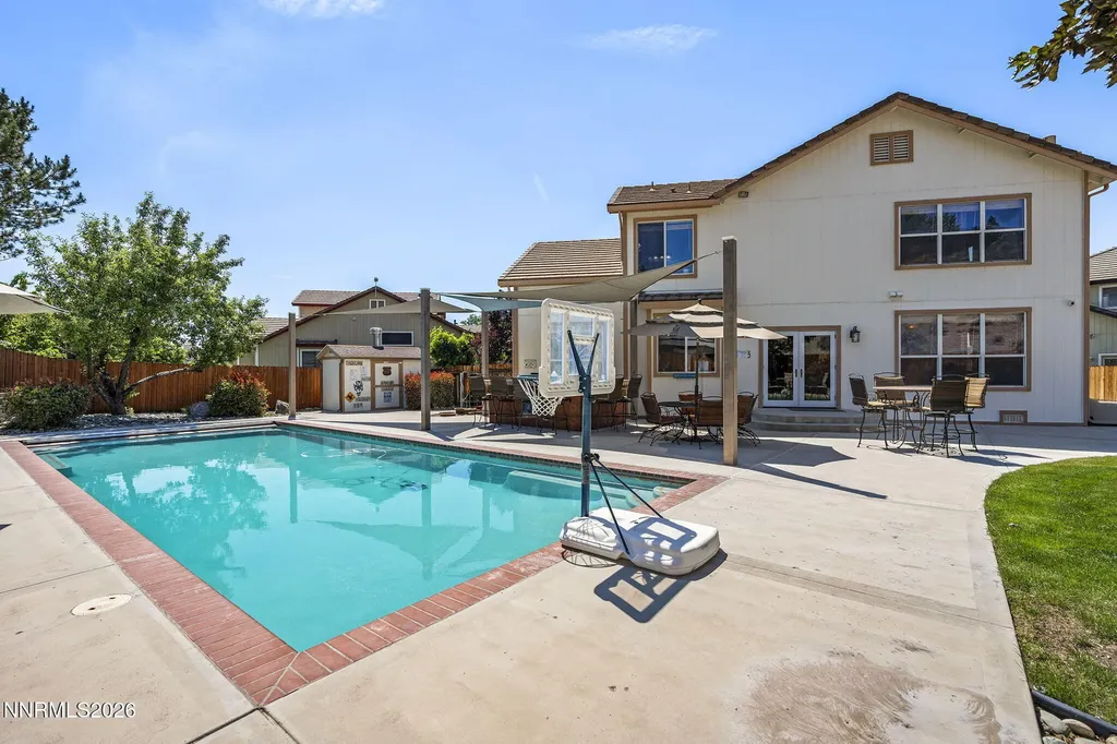 1720 Crestside Sparks NV 89436