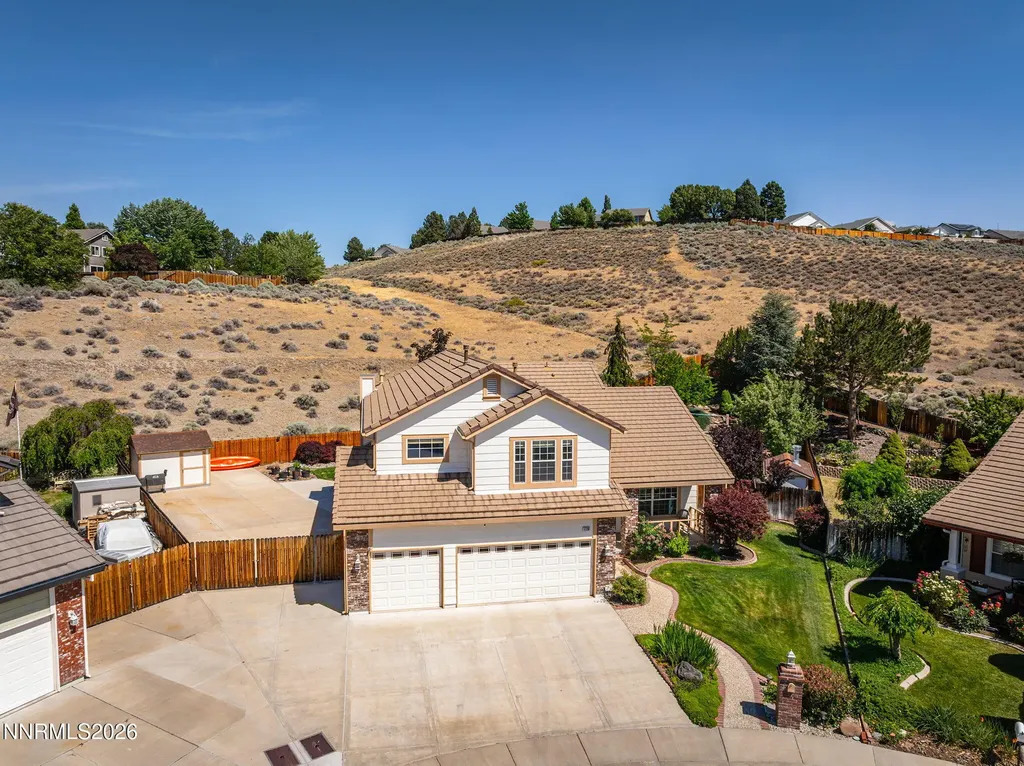 1720 Crestside Sparks NV 89436