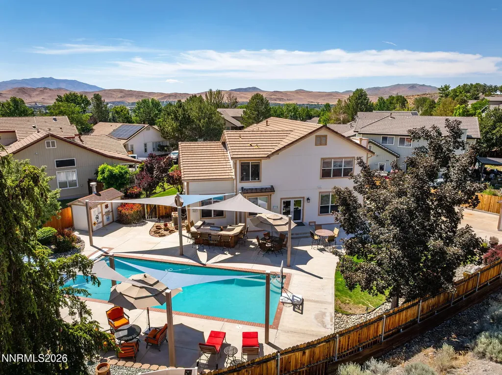 1720 Crestside Sparks NV 89436