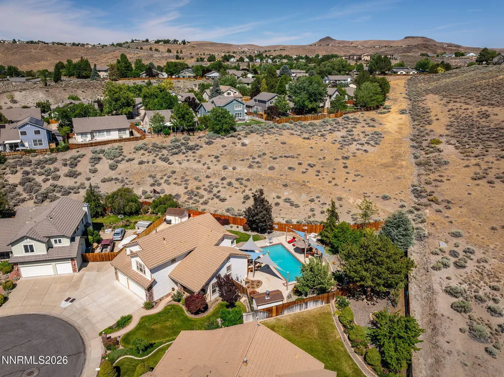 1720 Crestside Sparks NV 89436