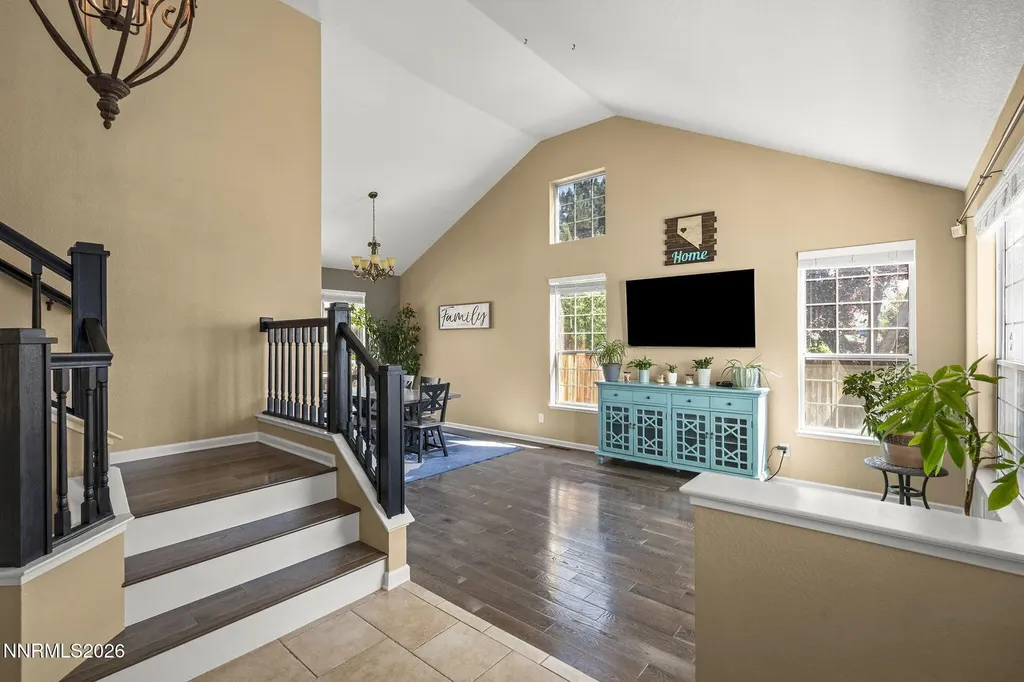 1720 Crestside Sparks NV 89436