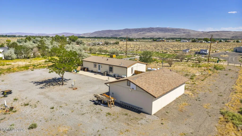 2290 Cougar Silver Springs NV 89429